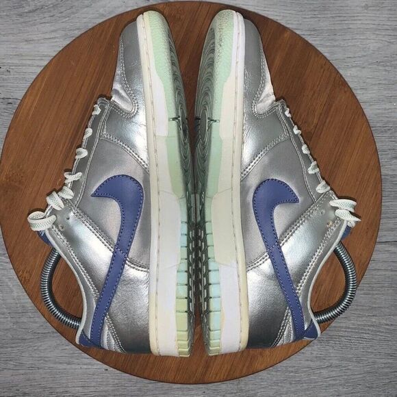 NIKE Dunk Low Floral Shoes GS 6Y Womens 7.5 309601-042 Metallic Silver Blue Moon - Picture 7 of 16